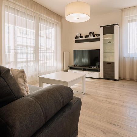 Skau 2 Old Town Family & Business Apartment 2 Floor Free Parking Bratislava Eksteriør billede