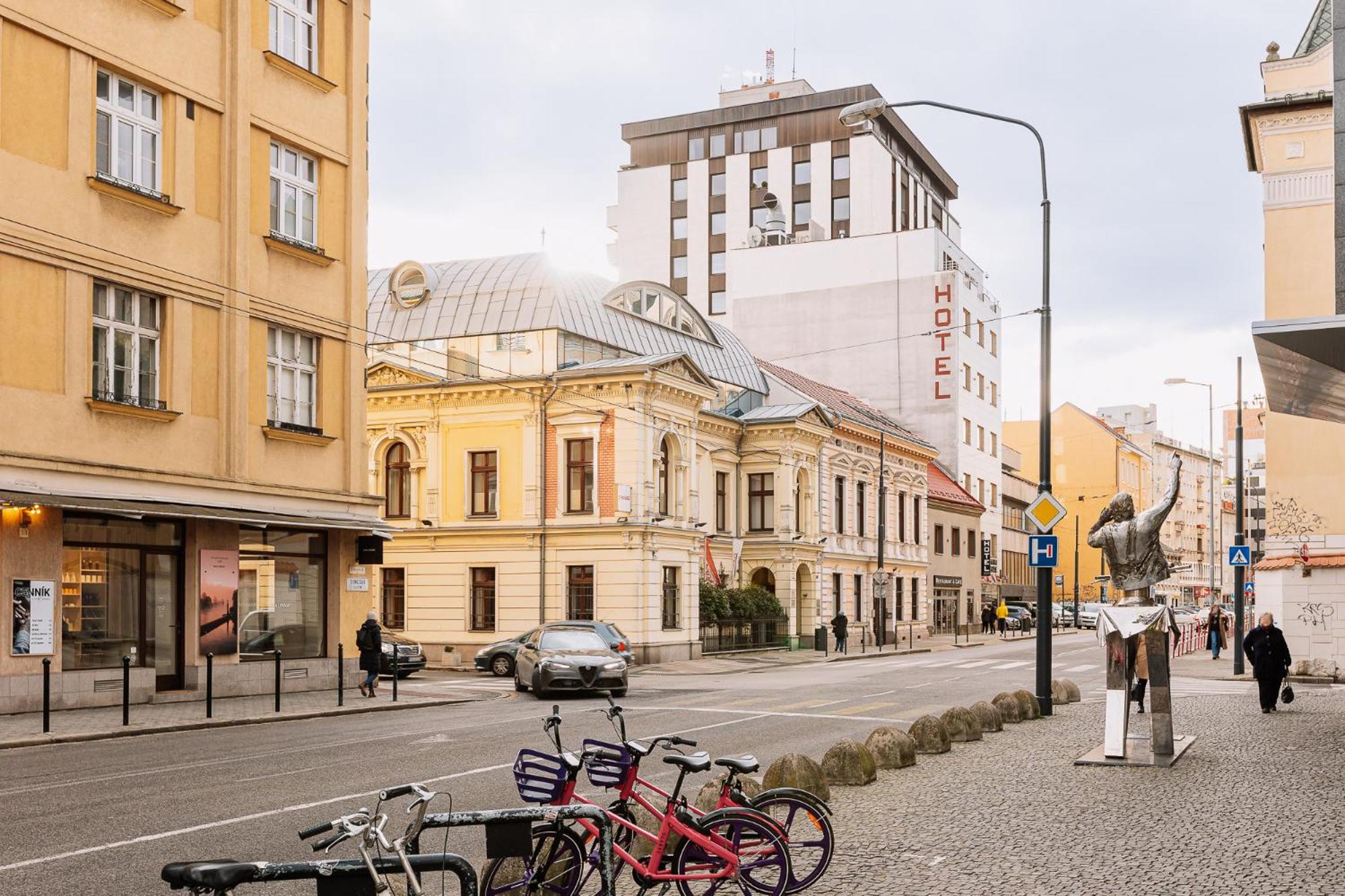 Skau 2 Old Town Family & Business Apartment 2 Floor Free Parking Bratislava Eksteriør billede